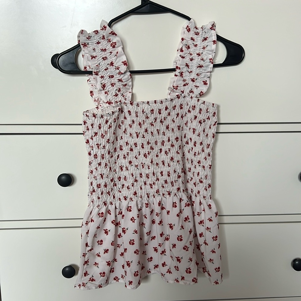 Flower white top